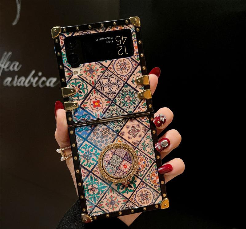 (🎁2024- Hot Sale🎁)Ethnic style zflip6/5/4/3 phone case