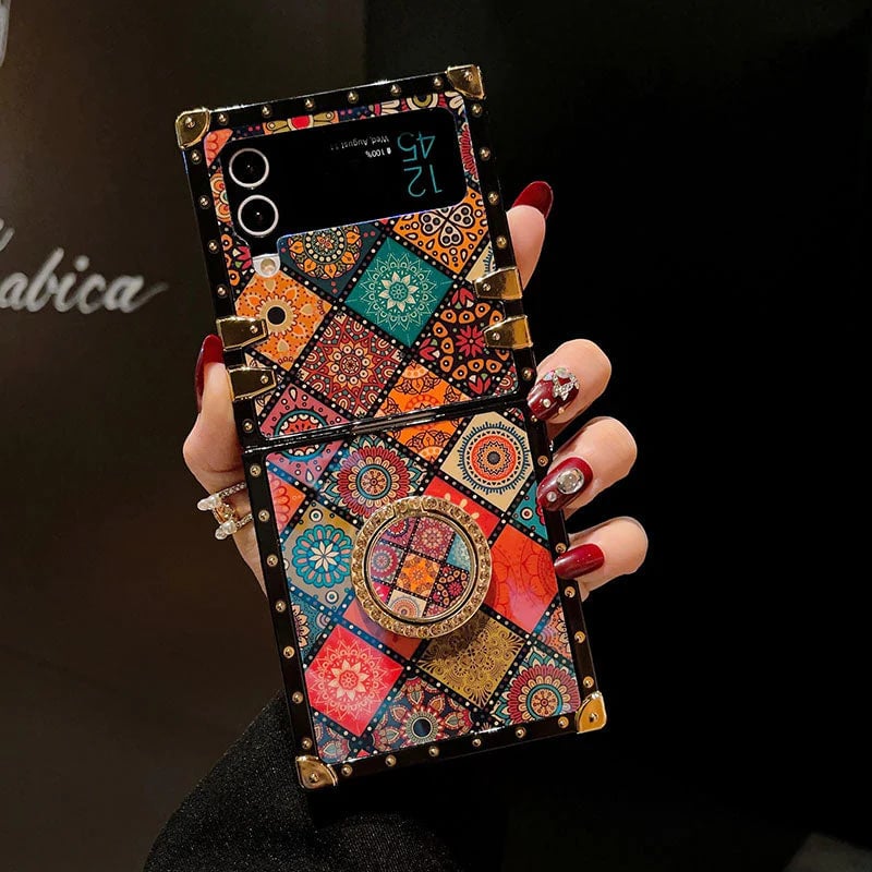 (🎁2024- Hot Sale🎁)Ethnic style zflip6/5/4/3 phone case