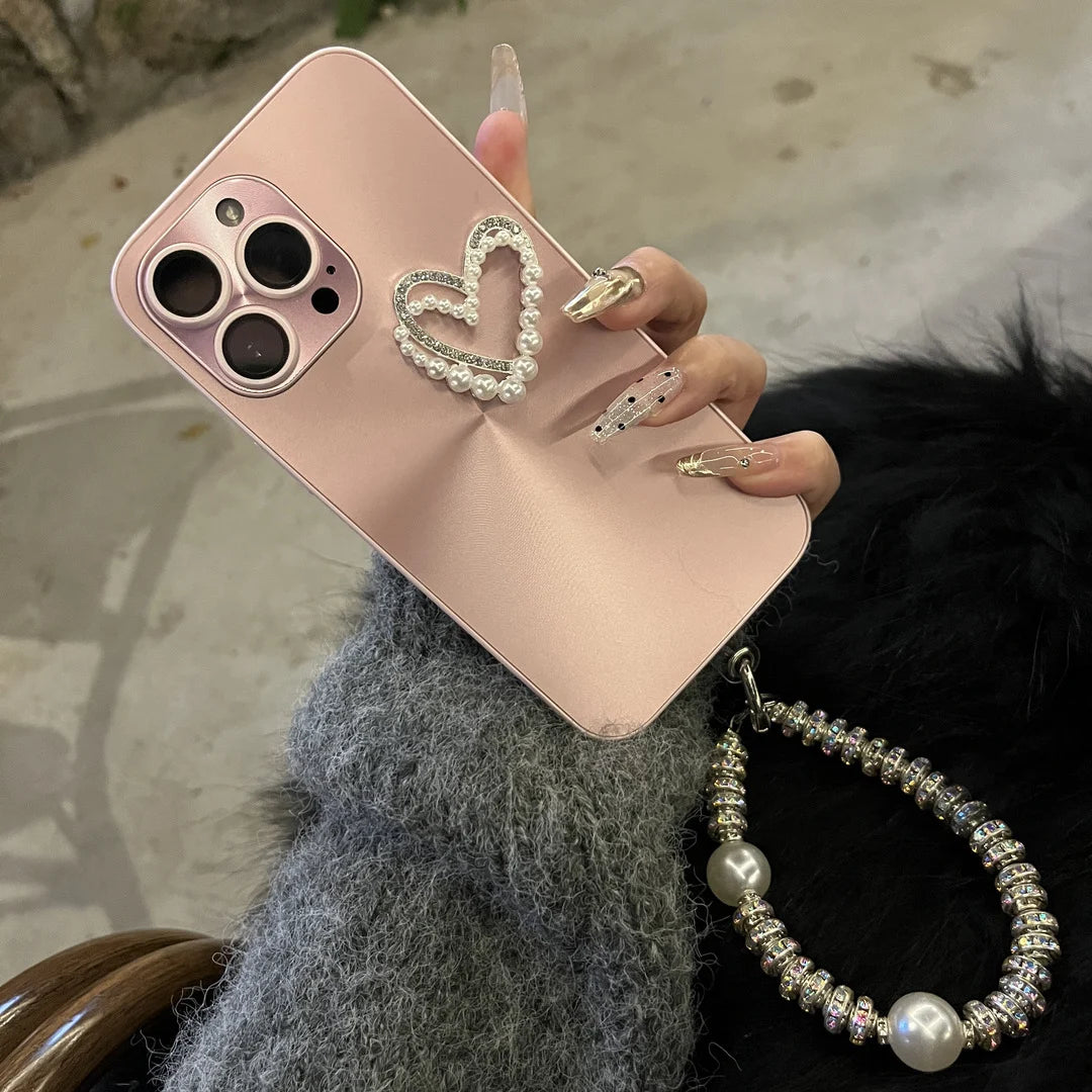 📱✨High-End Laser Aurora CD Pattern Love Heart Case with Chain for iPhone