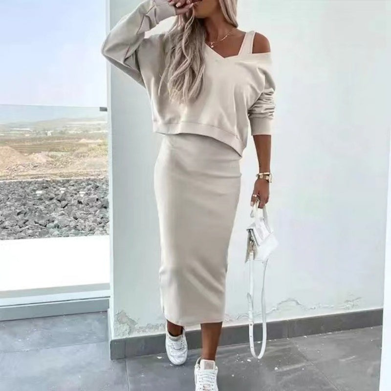 Women's two-piece set consisting of a sleeveless dress and a loose V-neck sweater