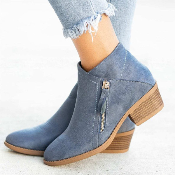 Women's boots with zip and heel